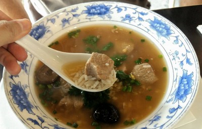 ข้าวต้มหมูตุ๋น