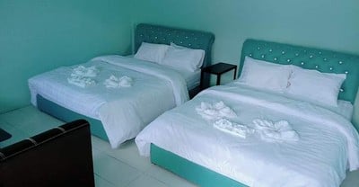 ฮันนีมูนรีสอร์ท