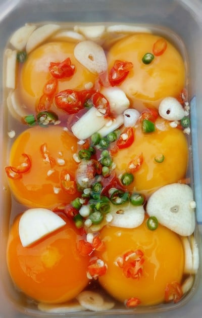 วิธีทำ ไข่ดองน้ำปลาครอบ วิธีทำ ไข่ดองน้ำปลาครอบ