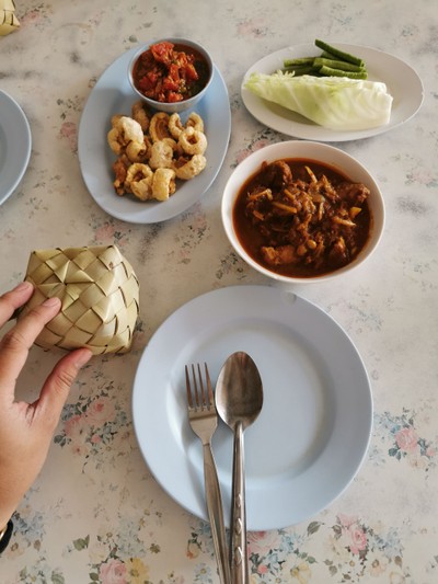 อาหาร หรือ เครื่องดื่ม