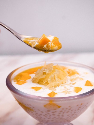 Pomelo & mango with sago