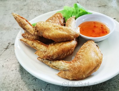 ปีกไก่ทอดน้ำปลา