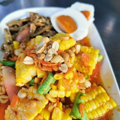 เมนูของร้าน ร้านลาบอุบล คนตระการ แยก สาทร (หัวมุมฝั่ง ถ.เจริญราษฏ์)