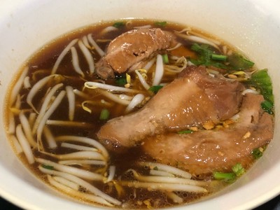 เกาเหลาไก่ไม่ใส่ตีน