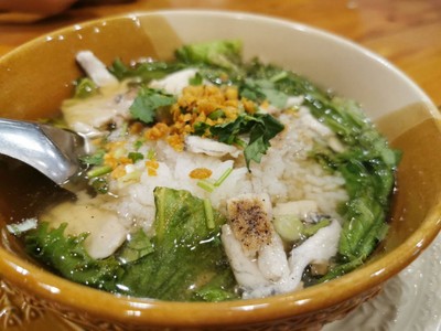 อาหาร หรือ เครื่องดื่ม