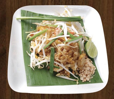 ผัดไทยเส้นจันทร์กุ้งสด