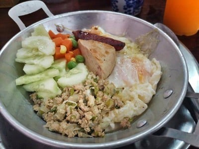 One Day Trip : ตามล่าร้านเด็ดแห่งสกลนคร - นครพนม