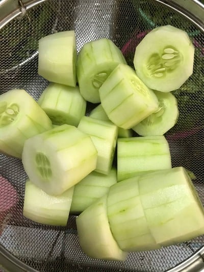 วิธีทำ ลาบหมูในถ้วยแตงร้าน