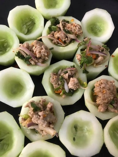 วิธีทำ ลาบหมูในถ้วยแตงร้าน