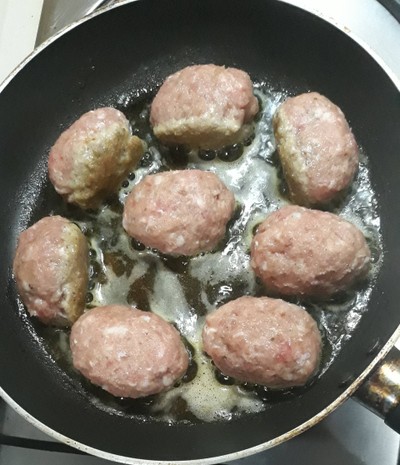 วิธีทำ 🍅สปาเก็ตตี้มีทบอลหมู 🐷(Spaghetti Pork Meatballs) 