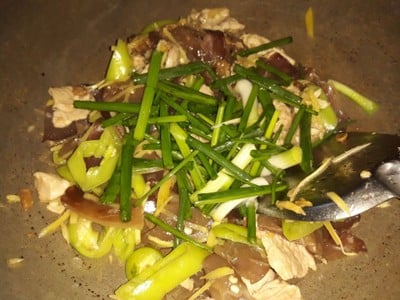 วิธีทำ หมูผัดขิงเห็ดหูหนู วิธีทำ หมูผัดขิงเห็ดหูหนู