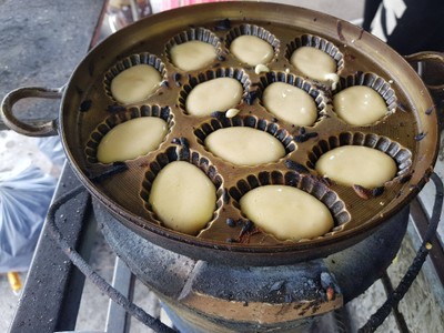 ขนมไข่เตาถ่านน้องนิล วัดโคกนาว