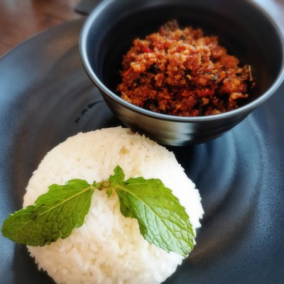 ข้าวปลาดุกฟู พริกสด