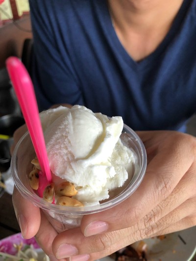 ไอติมกะทิ