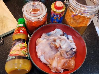 วิธีทำ หมึกย่าง พริกปาปริก้า