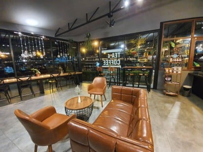 บรรยากาศ KOFF HOUSE BAR&EATERY KOFF HOUSE BAR&EATERY