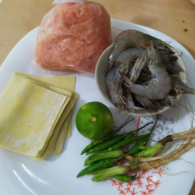 เกี๊ยวกุ้งต้ม
