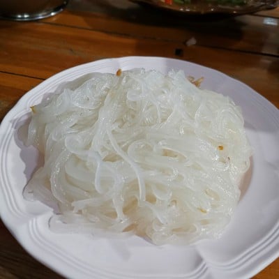 เส้นเล็กลวก