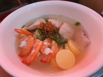เฮียตงบะหมี่เกี๊ยวกุ้ง (ชะอำใต้ซอย 3 เพชรบุรี) ชะอำ เฮียตงบะหมี่เกี๊ยวกุ้ง (ชะอำใต้ซอย 3 เพชรบุรี) ชะอำ