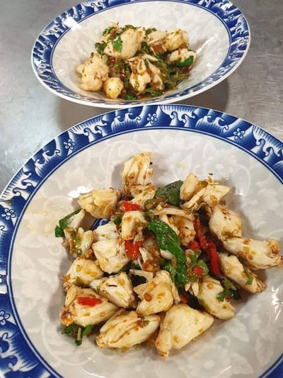 กะเพราะเนื้อปู