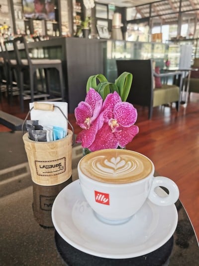 เมนูของร้าน Lattitude19 Le Meridian Chiangrai