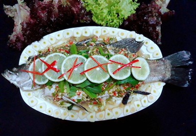 วิธีทำ ปลากระพงนึ่งมะนาว Pla Neung Manao วิธีทำ ปลากระพงนึ่งมะนาว Pla Neung Manao