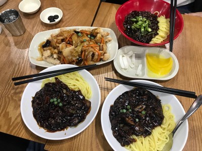 จาจังมยอน