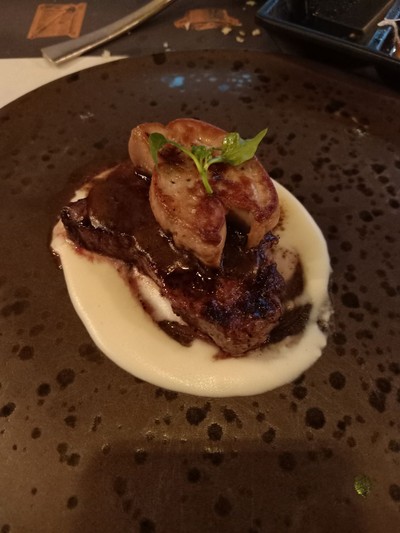 สเต็กเนื้อวากิวกับฟัวกราส์