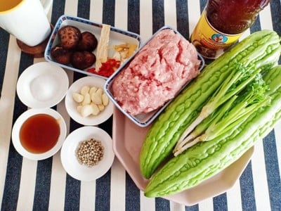 วิธีทำ ต้มมะระยัดไส้หมูตุ๋นยาจีน