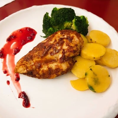 อกไก่ย่างหม่าล่า มันม่วงบรอกโคลี่