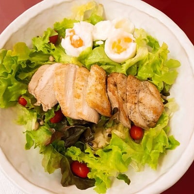 สลัดออแกนิกอกไก่