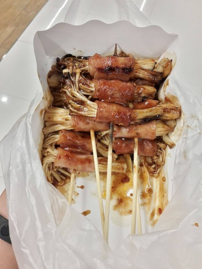เห็ดห่มผ้า