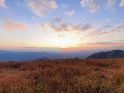 ท่าสองยาง ม่อนทูเล