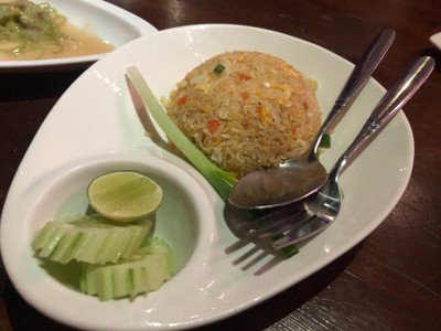ข้าวผัดปู