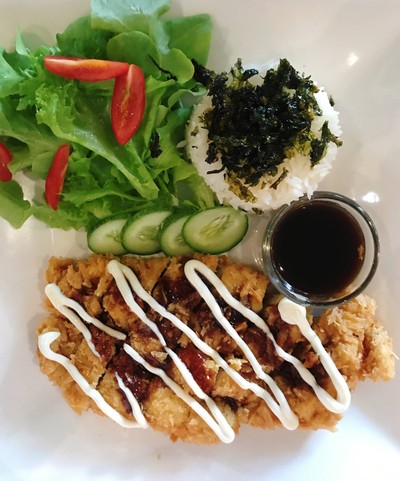 สเต็กหมูทอดทงคัตสึสาหร่าย