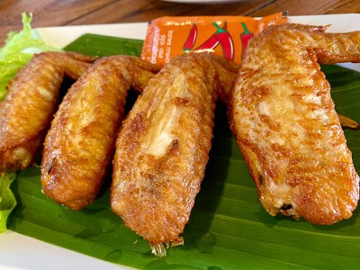 ปีกไก่ทอดน้ำปลา