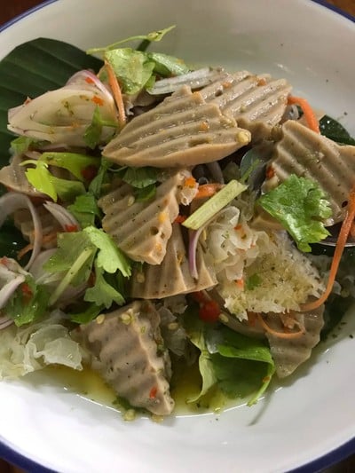 ยำหมูยอ