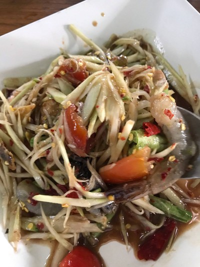 ส้มตำกุ้งสด