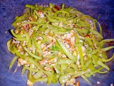 วิธีทำ พริกหยวกผัดไข่