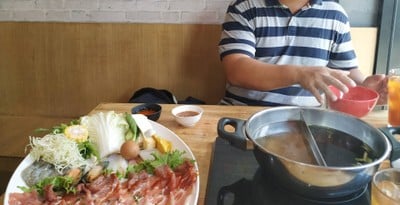 อาหาร หรือ เครื่องดื่ม