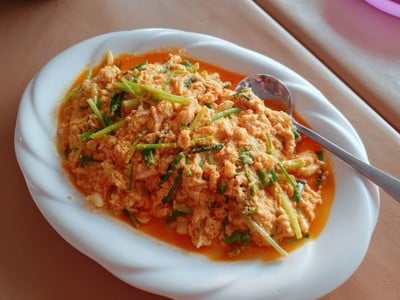 เนื้อปูผัดผงกะหรี่