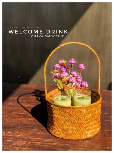 Welcome Drink ของบ้านชมทุ่งมีความพิเศษที่ ผัก ผลไม้ที่เรานำมาทำนั้น ล้วนแล้วแต่ม