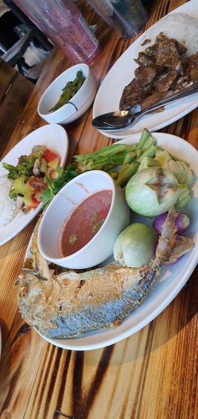 อาหาร หรือ เครื่องดื่ม