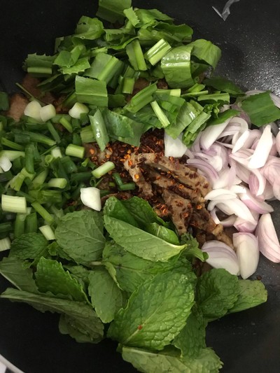 วิธีทำ น้ำตกหมู 🐷