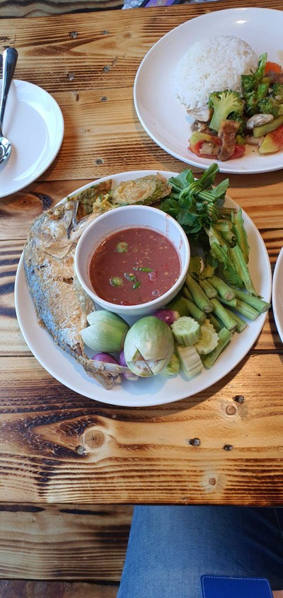 อาหาร หรือ เครื่องดื่ม