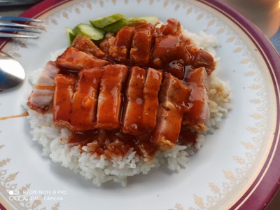 ข้าวหมูกรอบ