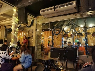 บรรยากาศ Loyshy