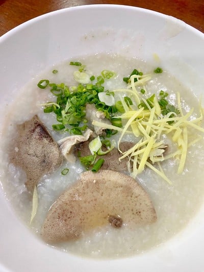 โจ๊กหมู เครื่องใน