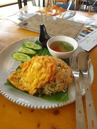 ข้าวผัดเสวนา