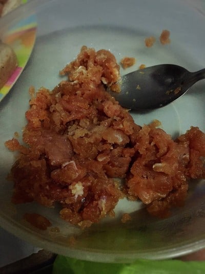 วิธีทำ ขนมปังหน้าหมูน้ำจิ้มอาจาด วิธีทำ ขนมปังหน้าหมูน้ำจิ้มอาจาด